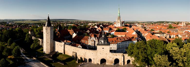 Panorama der Stadtmauer in Mühlhausen